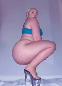 Imagine me sitting on your face livibby livibby