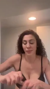 Just popping in fast getting ready for lunch with some gf what are you