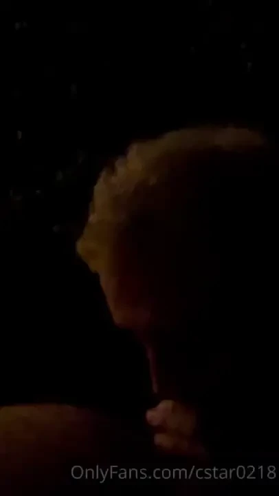 Der_reck giving me head by the campfire so hot 