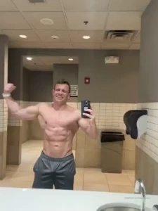 Gym flexing video dump here s what i do when there s no one around in part 2