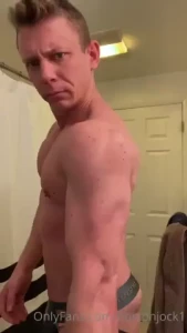 A little thanksgiving day flex before i hop in the shower gotta get my