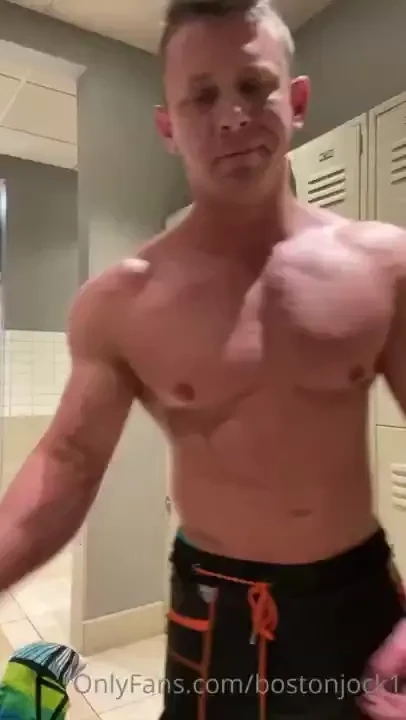 Quick post gym flex arm day today 