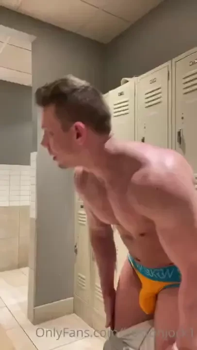 A little locker room fun just for you guys 