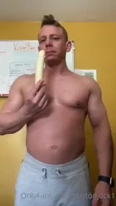How do you eat your post workout bananas here s my snack