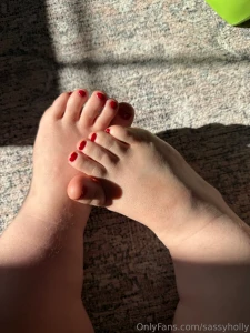 Got my toes done part 11