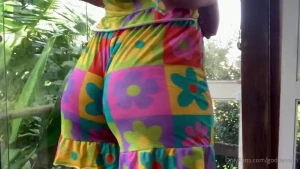 My big butt swallowing these shorts doesn t it make you want to do