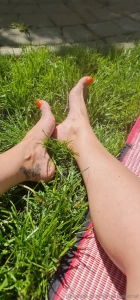 Sunbathing feet part 2