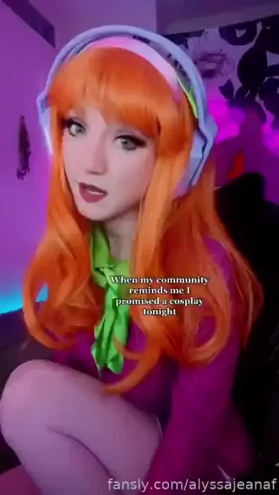 Whatever daddy says daphne cosplay set drops next week cosplay egirl 
