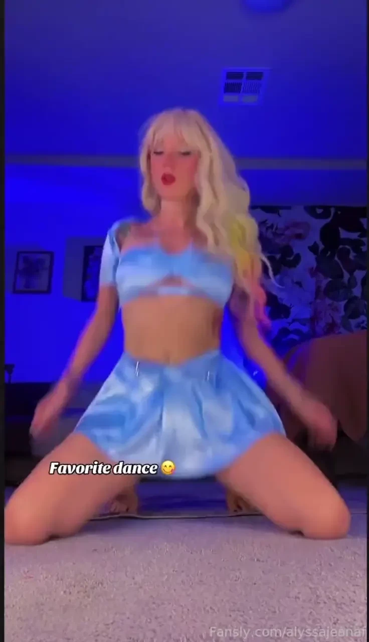 The dance is not going away petite egirl gamer gamergirl gfe anime 