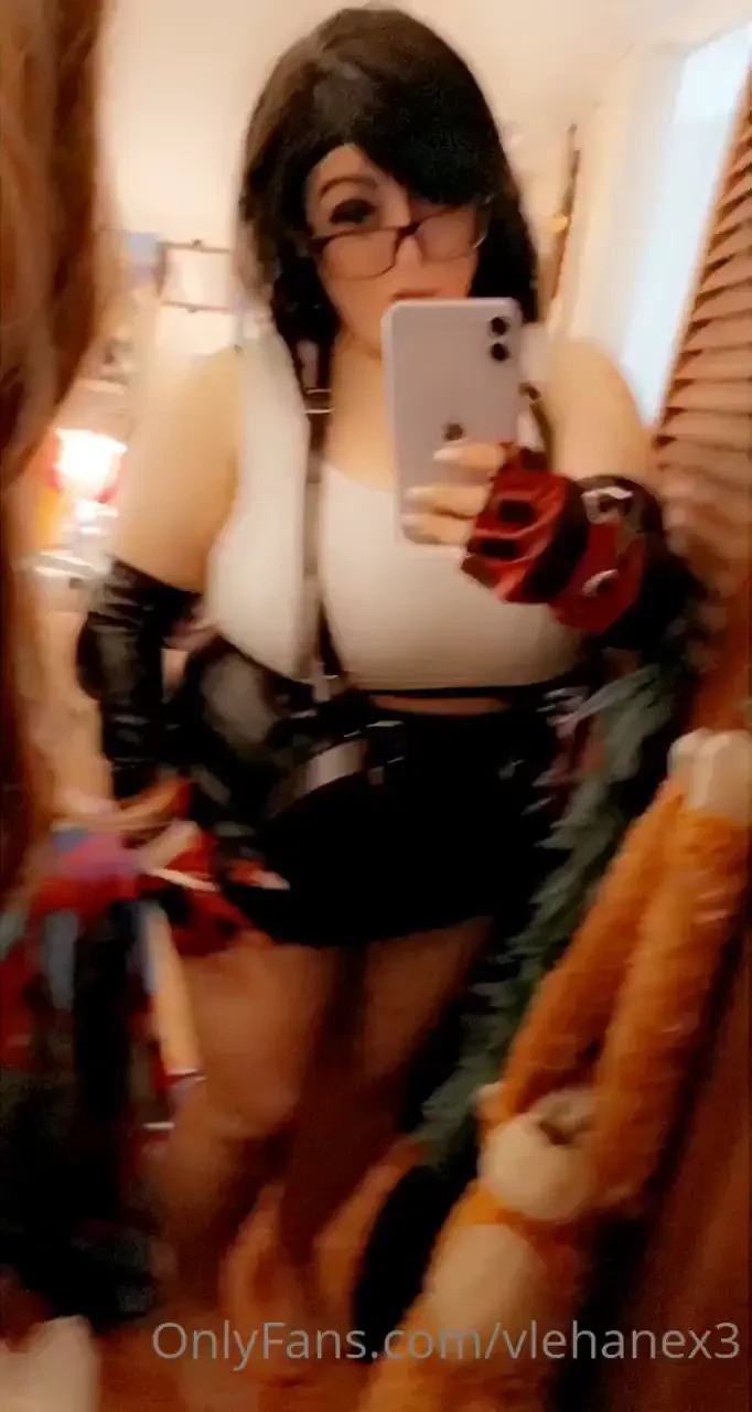 Where s cloud let s go find some materia but before that maybe we can 