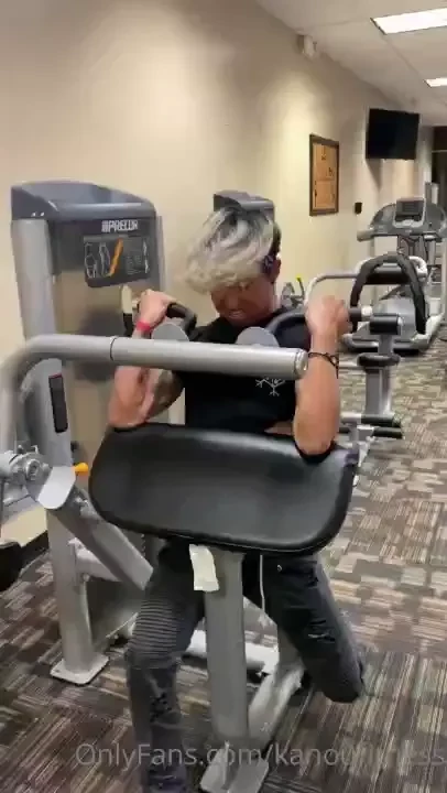 I finally got back into a hotel gym its been 3 days and it felt soo 