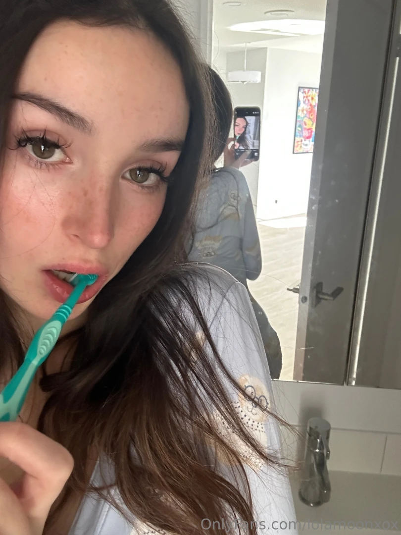 Don t even think about asking what that mouth do 