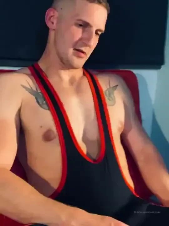 Nothing quite like wanking in spandex part 1 