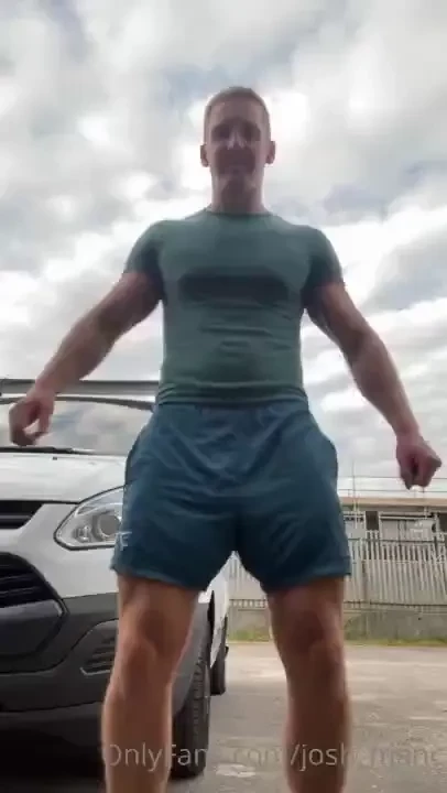 Not got time for a wank but couldn t let this semi go to complete 