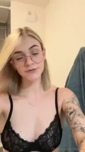 I m bored without you babe please comes and let s go to the bar i want