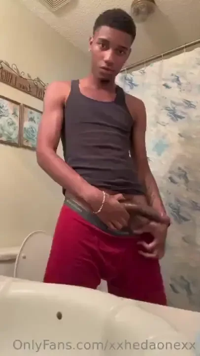 Came home from the gym and bust a fat one dm for full 6 minute video 