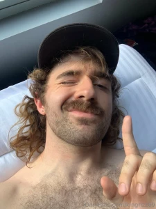 Hi kingz here s some of my donkey dick just for u loving the dms for part 2
