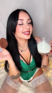 Milk n cookies fanslys contest is running solid this month but i need part 6