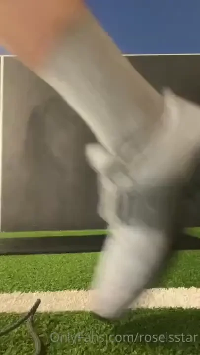 Just got a new trick down in the gym while fucking around i wonder how 