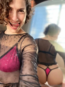 Today i feel like seducing you provoke you and make you fantasize