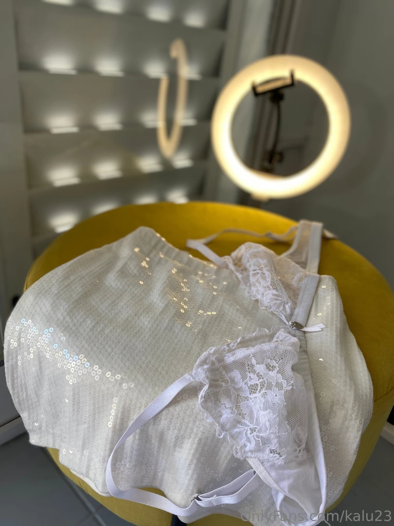 Sin undresses itself 