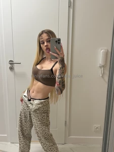 Predatory kitty with sharp claws wants excitement and playtime