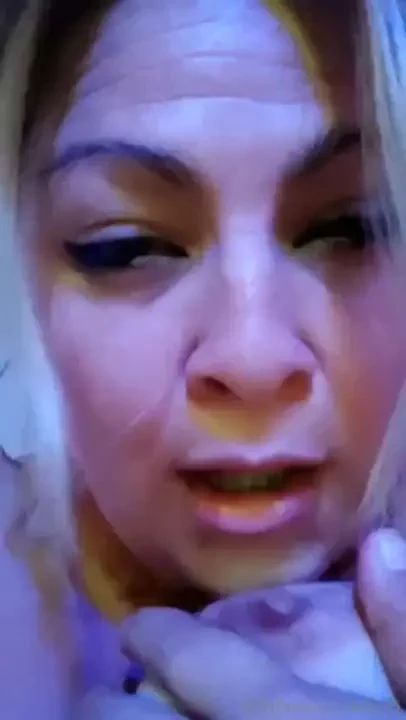 Editando el video del s bado pasado me excite tanto y estoy s lita as 