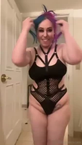 Getting undressed after my night out good night babe