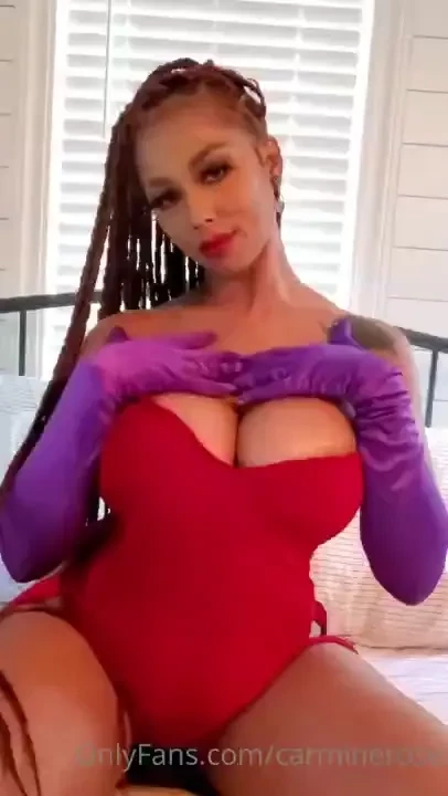 I wanna cheat on roger rabbit with you daddy check dms if you would 