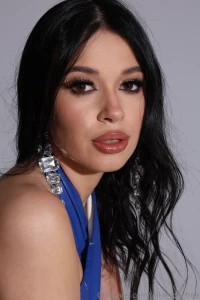 Feeling bold feeling beautiful loving how my raven hair catches the