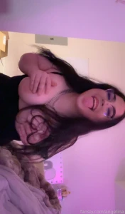 Tiddy pics subs should get it free fyp young boobs bigboobs