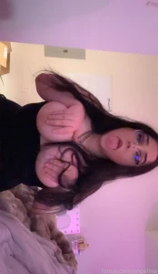 Tiddy pics subs should get it free fyp young boobs bigboobs part 1