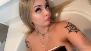 Hop in baby we should read together