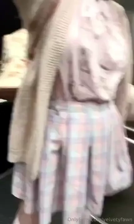 Walking around with no panties on is so exciting i ll definitely have 