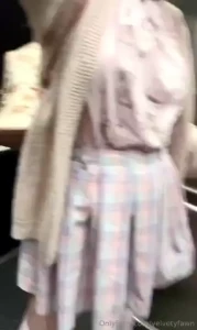 Walking around with no panties on is so exciting i ll definitely have