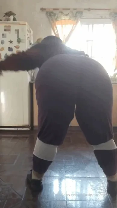 Would you like to be my spectator while i practice twerk love 