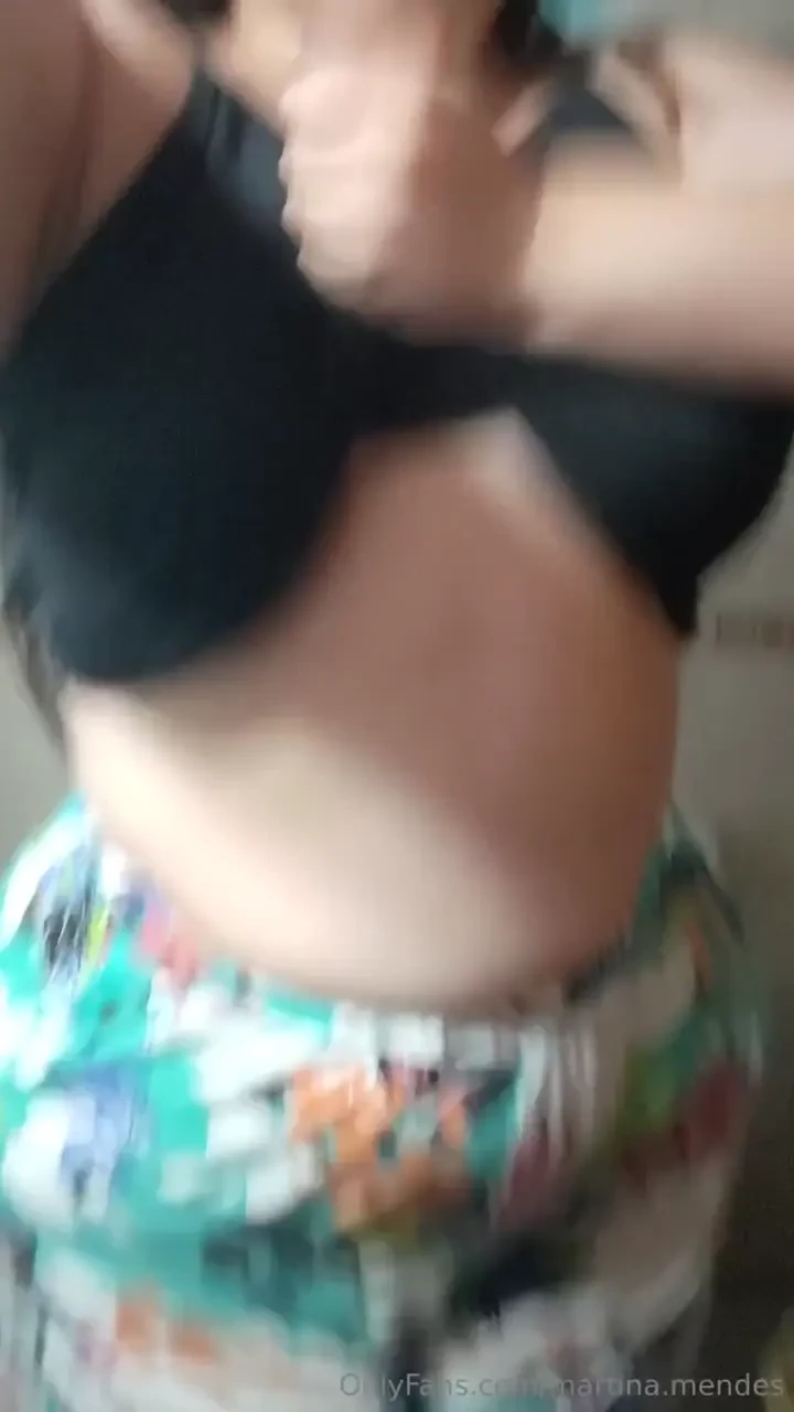 Shaking tits 
