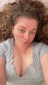 You ll never guess what i m not wearing unlock to undress me