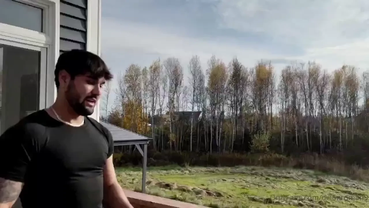 I m up in canada collaborating with creamyrowan creamygorilla if you 