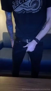 This very long very hot video you get to watch me edge and pre cum