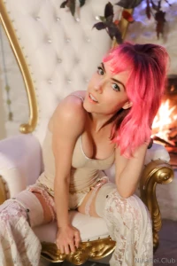 Pov i m flirting but also distracted by chocolate