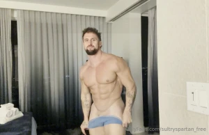 The sun down in florida got me horny walking in the room i strip down