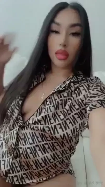 I m shooting vip content all weekend i might show more sneekpeeks if u 