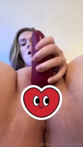 Please make me cum as hard as you can sweetie