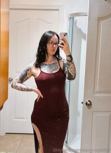 No makeup kind of day just to show you my big stuffed belly i have 6 part 2