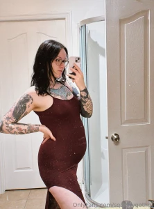 No makeup kind of day just to show you my big stuffed belly i have 6 part 3