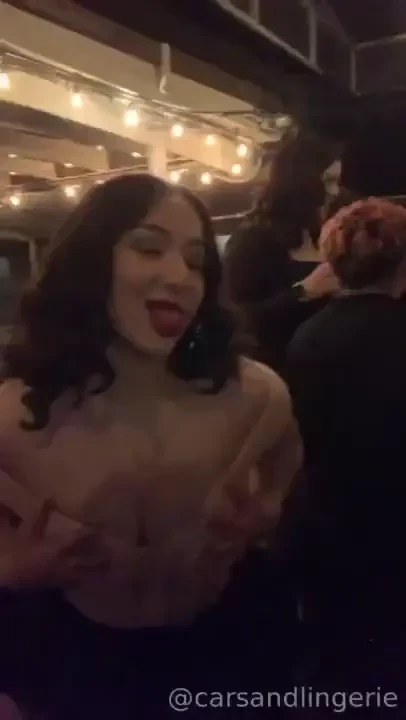 Just wanted to show u my boobs was supposed to do an onlyfans shoot in 