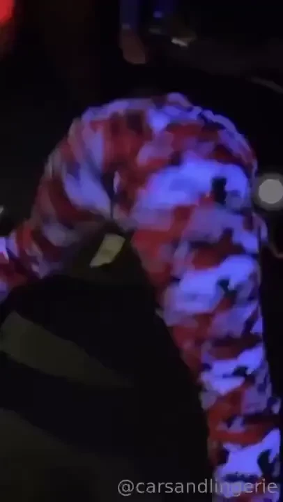 It s hump day happy hump day it s also pretty pussy waxing wednesday 