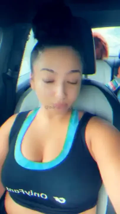 Flashes in a fish ball because it s more fun without tint 