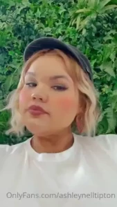 Do you ever just admire yourself in the front-facing camera i would